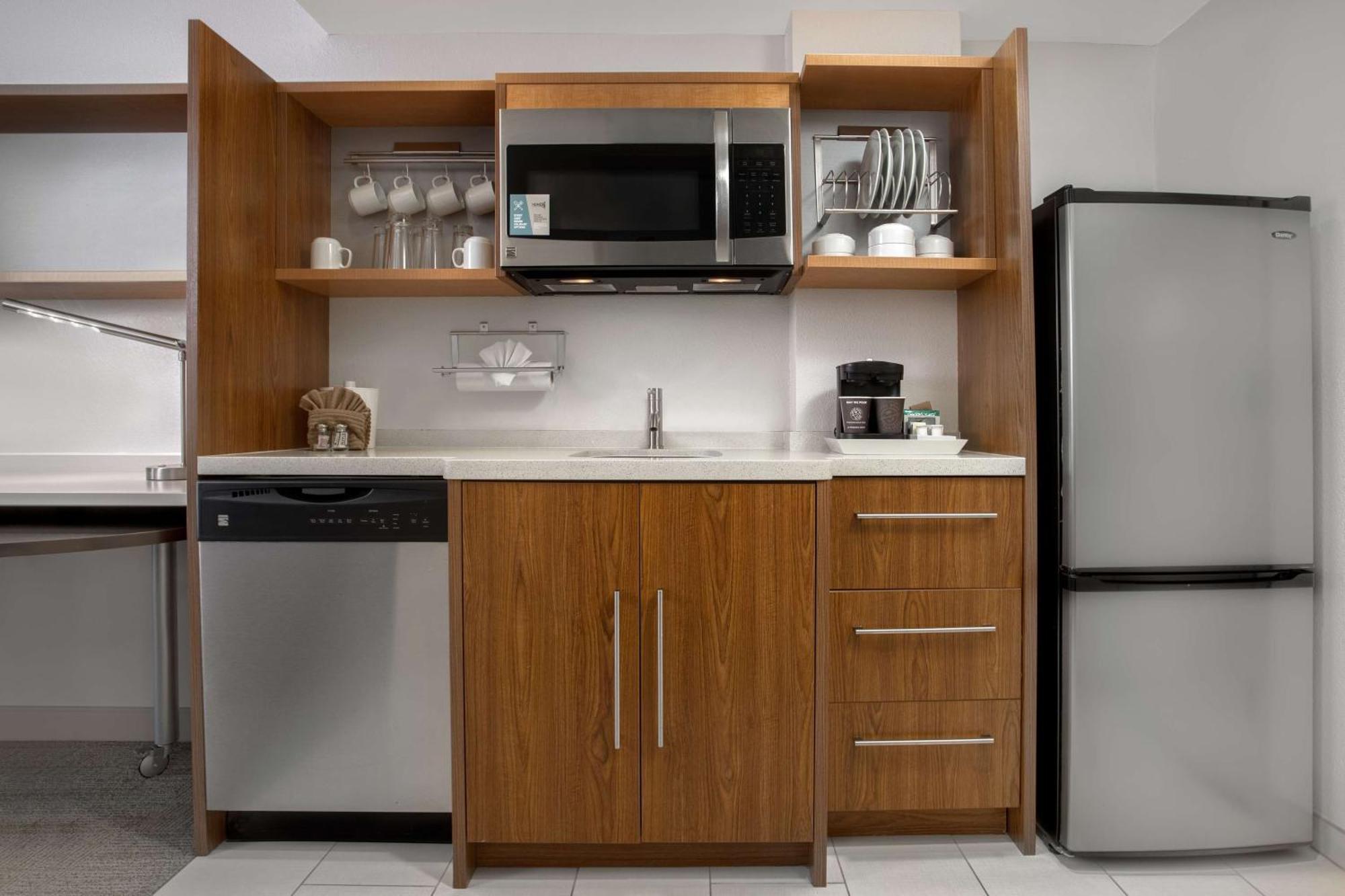 Home2 Suites By Hilton Omaha West Экстерьер фото