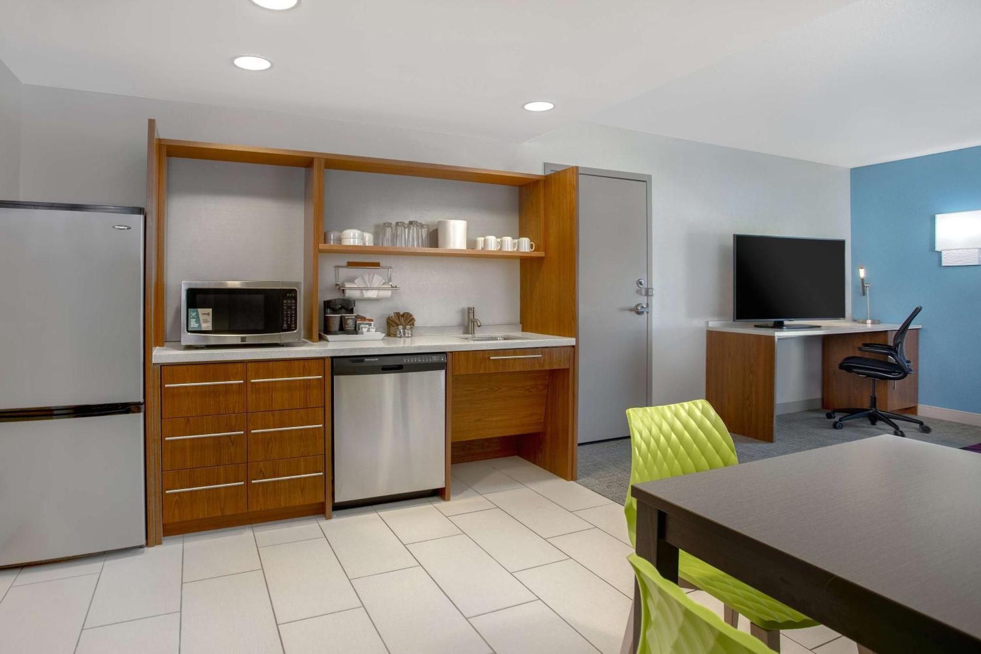 Home2 Suites By Hilton Omaha West Экстерьер фото