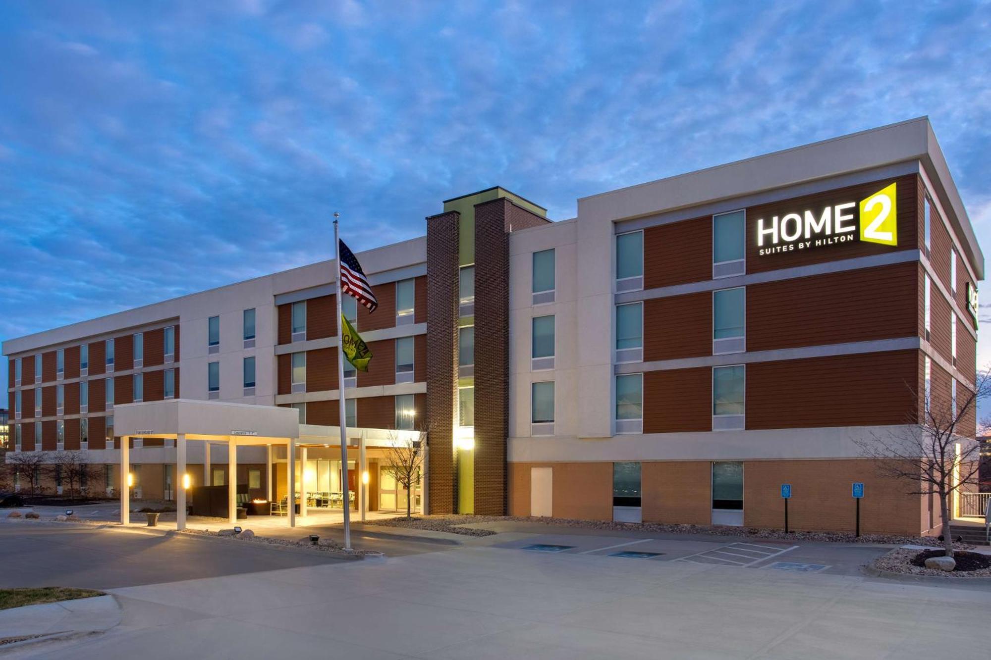 Home2 Suites By Hilton Omaha West Экстерьер фото